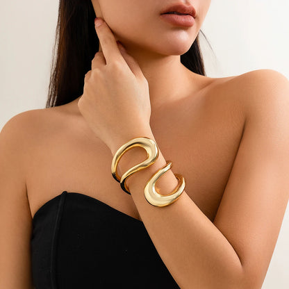 Vibris Twisted Bracelet
