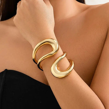 Vibris Twisted Bracelet