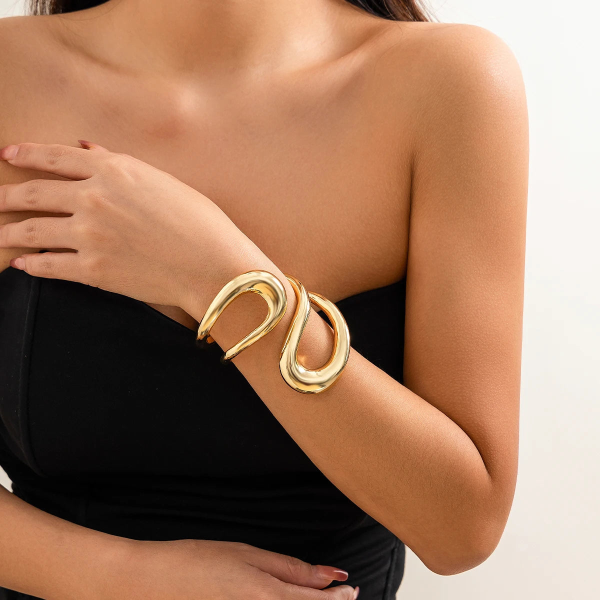 Vibris Twisted Bracelet