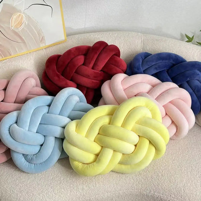 Soft Knot Pillow